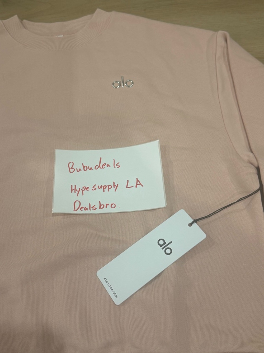 ALO Yoga Women Pink Quartz Crewneck Sweatshirt - Picture 2 of 9